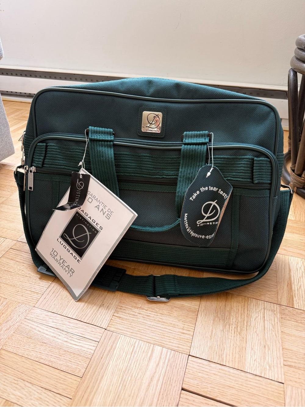 NWT Vintage DEADSTOCK Distinction Green Carry-On Duffle Luggage Travel Bag